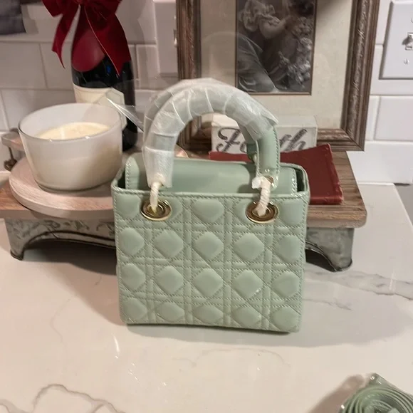 Gorgeous bag, brand new - Picture 7 of 10